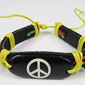 Кожена гривна с хипарския знак Peace и цветни дървени мъниста