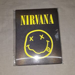 Магнит за хладилник Nirvana с жълто лого Smiley и 3D ефект