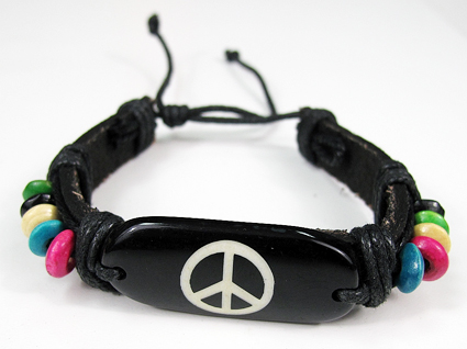 Хипи аксесоар, кожена гривна за хипар с многоцветни Peace знаци