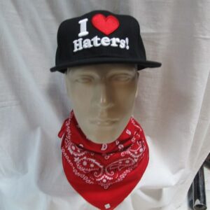 Шапка I LOVE HATERS с 3D бродерия и червено сърце Snapback
