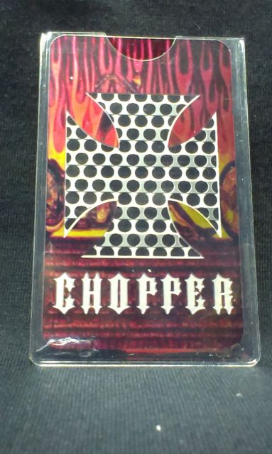 Метална карта гриндер за билки Chopper – дизайн с железен кръст и пламъци - Image 3