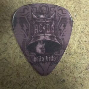 Китарен пертрон AC/DC Hells Bells с графичен принт на камбана и рок елементи
