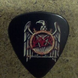 Черно метъл перце Slayer с лого на орел, пентаграм и мечове върху черен фон