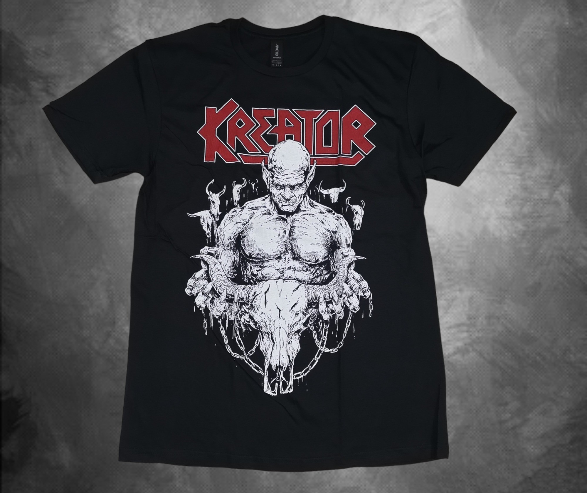 Тениска Kreator Demon and Skulls с червено лого и демонична щампа