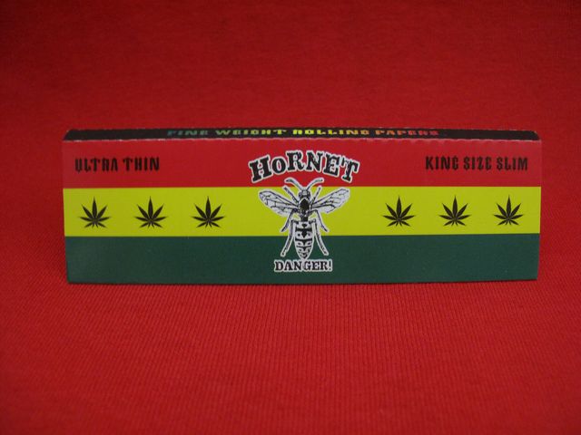 Дълги листчета за цигари King Size в цветна опаковка
