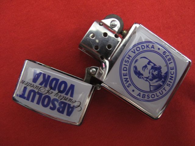 Луксозна метална запалка Absolut Vodka - Image 2