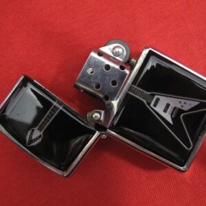 Бензинова запалка с китара Flying V за музиканти - Hover Image