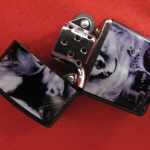 Бензинова Zippo запалка с Мистични Вълци - Hover Image