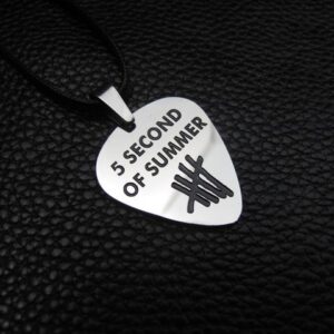 Стоманен медальон тип перце на 5 Seconds of Summer от стомана 316L