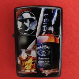 Черна бензинова запалка Jack Daniel's с бутилка и чаша