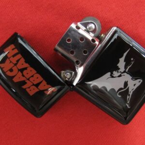 Бензинова Zippo запалка на Black Sabbath - Hover Image