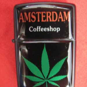 Черна метална бензинова запалка Amsterdam с дизайн Coffeeshop и листо канабис