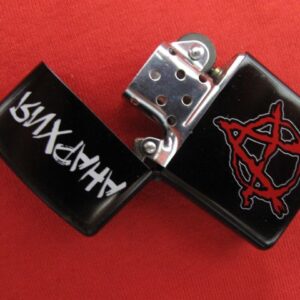 Zippo бензинова запалка Анархия – Символ на бунта и свободата - Hover Image