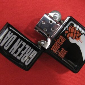 Zippo запалка на Green Day - Дизайн American Idiot - Hover Image