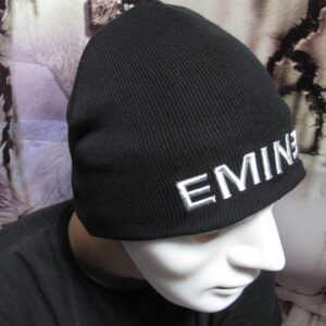 Зимна плетена шапка Eminem с бяло бродирано лого - Hover Image