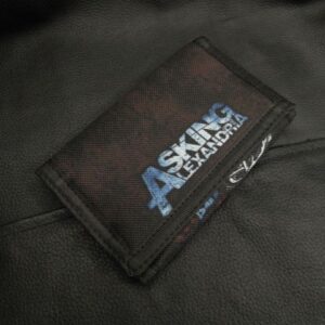 Портфейл на Asking Alexandria с пиратския череп - Hover Image