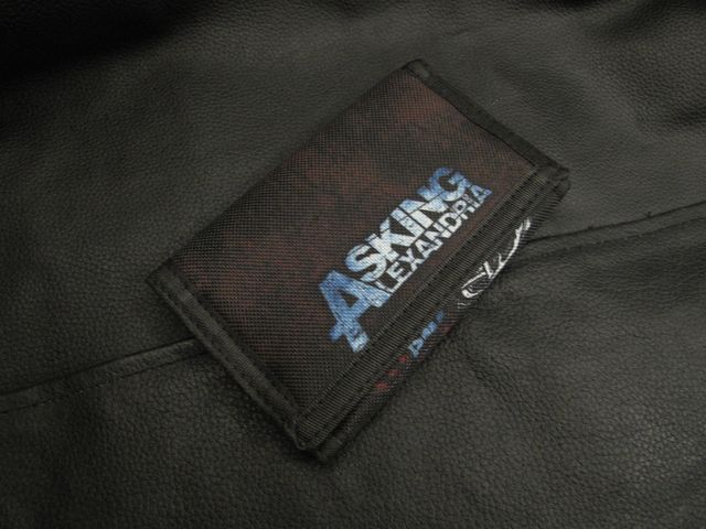 Портфейл на Asking Alexandria с пиратския череп - Image 2