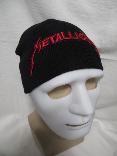 Зимна черна шапка Metallica с червено бродирано лого - Image 2