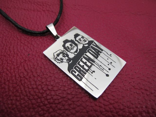 нисекс медальон плочка на Green Day от стомана 316L