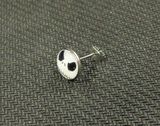 Бяла стоманена обеца с лицето на Jack Skellington на винт