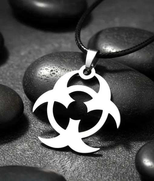 Унисекс медальон със символа на Biohazard от медицинска стомана 316L