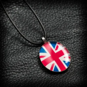 Овален медальон с британското знаме Union Jack