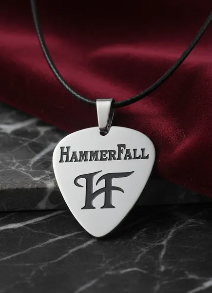 Медальон HammerFall от медицинска стомана 316L тип перце