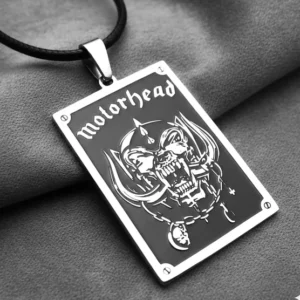 Стоманен медальон Motörhead със Snaggletooth лого върху червена кожа