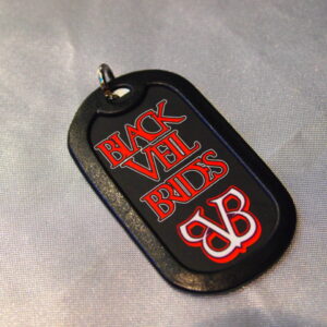 Двулицев рок медальон плочка Black Veil Brides с гумен кант - Hover Image