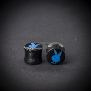 Черен акрилен флеш 14 мм със синьо зайче на Playboy изглед отпред
