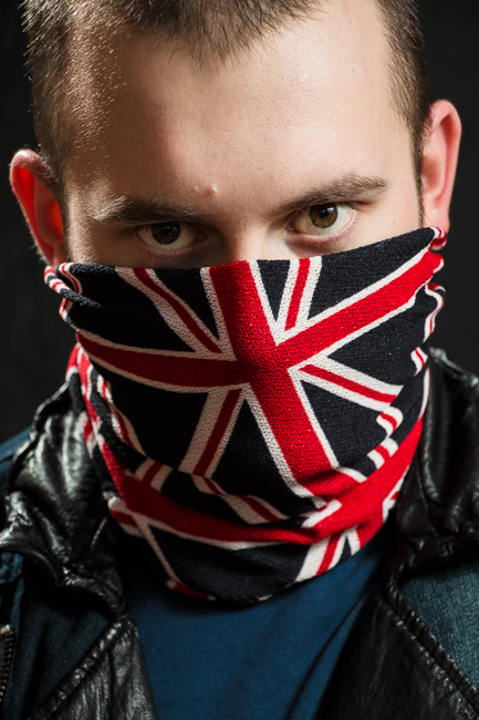 Черна зимна шапка-шал тип комин с британското знаме Union Jack - Image 6