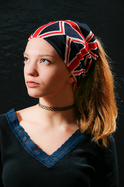 Черна зимна шапка-шал тип комин с британското знаме Union Jack - Image 3