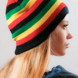 Плетена раста шапка Bob Marley с цветни ивици - Hover Image