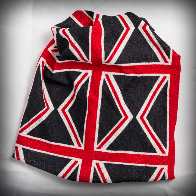 Черна зимна шапка-шал тип комин с британското знаме Union Jack - Image 2