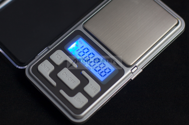 Прецизна цифрова везна „Pocket Scale“ – професионален модел за бижута и билки - Image 3