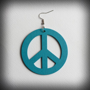 Синя дървена обеца с хипи знак Peace - Hover Image