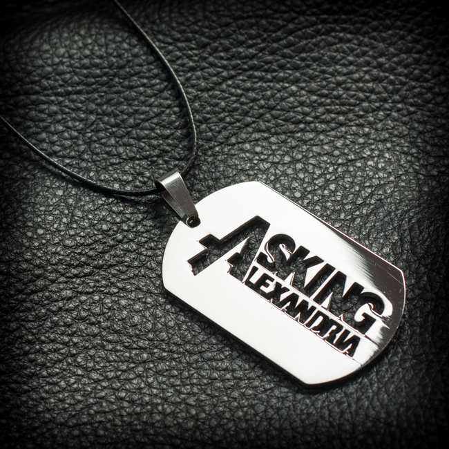 Медальон плочка с логото на Asking Alexandria от медицинска стомана върху черна кожа