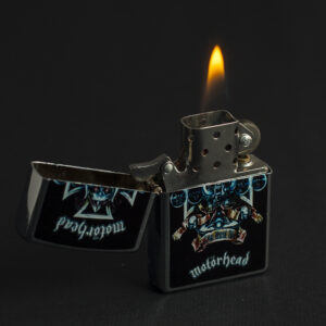 Zippo запалка на Motorhead - The Best Of Snaggletooth - Hover Image