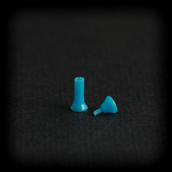 Неоново син флеш за уши 2 мм от лек акрил и комфортна Saddle форма - Image 3