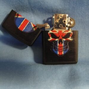 Бензинова запалка с череп и британско знаме Union Jack - Hover Image