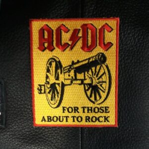 Бродирана нашивка AC/DC с оръдие For Those About to Rock