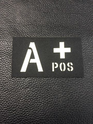 Светеща нашивка с кръвна група A+ POS за тактическо облекло - Image 3