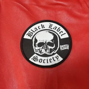 Кръгла везана нашивка Black Label Society с череп и готическо лого.