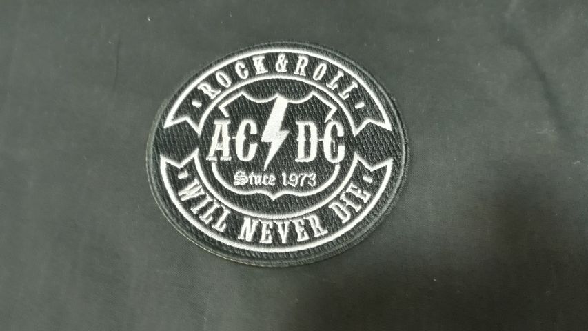 Везана нашивка AC/DC – Rock & Roll Will Never Die - Image 4