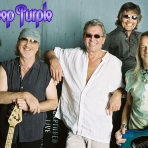 плакат на Deep Purple с бандата и лилаво лого на светъл фон