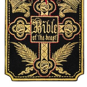 Бродирана нашивка Powerwolf Bible of the Beast със златен кръст и надписи на черен фон.