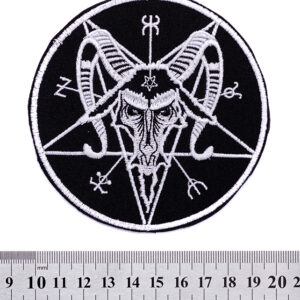 Бродирана нашивка Baphomet за метъл елеци с пентаграм и надпис Black Fucking Metal.