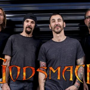 Постер за стена Godsmack с четиримата членове на групата и огнено лого отдолу
