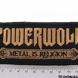 Везана нашивка Powerwolf Metal is Religion със златист шрифт върху черен фон.