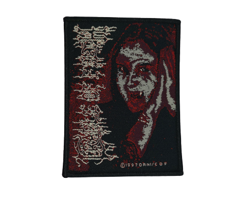 Cradle of Filth везана емблема за дрехи с портрет на вампирка и червено лого върху черен фон.